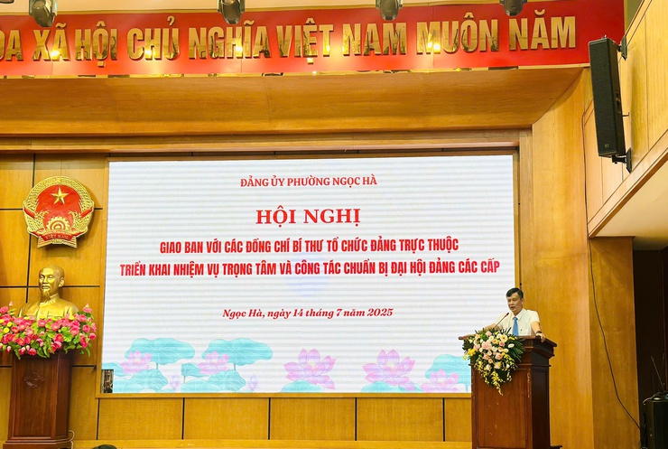 Đảng uỷ phường Ngọc Hà tổ chức Hội nghị giao ban triển khai nhiệm vụ trọng tâm và công tác chuẩn bị Đại hội Đảng các cấp- Ảnh 1.