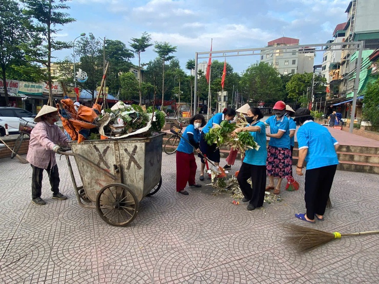 MẶT TRẬN TỔ QUỐC VIỆT NAM PHƯỜNG THANH LIỆT CHUNG TAY BẢO VỆ MÔI TRƯỜNG, XÂY DỰNG KHÔNG GIAN XANH- Ảnh 2.