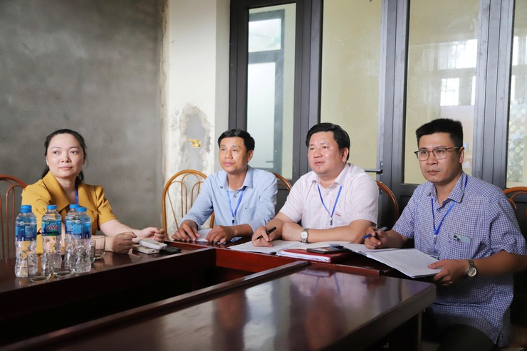 UBND xã Thượng Phúc tham dự cuộc họp về việc tăng cường chất lượng vệ sinh môi trường trên địa bàn Thành phố- Ảnh 2.