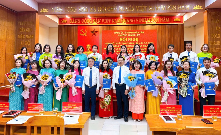 Phường Thanh Liệt: Công bố các quyết định bổ nhiệm cán bộ quản lý các trường, Trạm Y tế và thành lập tổ chức Đảng sau sáp nhập- Ảnh 4.