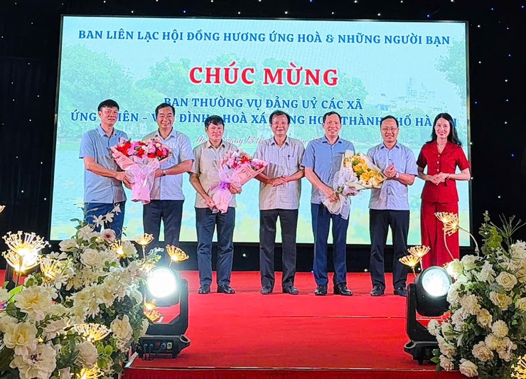 HỘI ĐỒNG HƯƠNG ỨNG HÒA THĂM VÀ TẶNG QUÀ XÃ ỨNG HÒA.- Ảnh 2.
