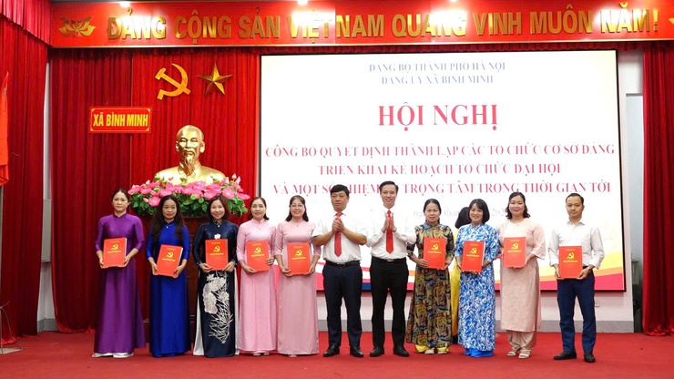 Đảng ủy xã Bình Minh tổ chức Hội nghị Công bố quyết định thành lập các tổ chức Đảng trực thuộc và triển khai một số nhiệm vụ trọng tâm- Ảnh 5.