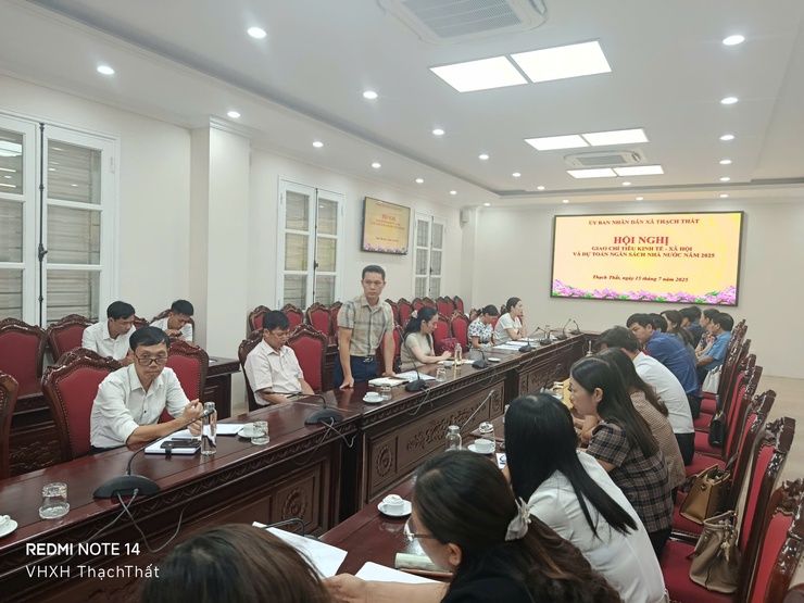 UBND xã Thạch Thất tổ chức hội nghị giao chỉ tiêu kinh tế- xã hội và dự toán Ngân sách Nhà nước năm 2025- Ảnh 3.