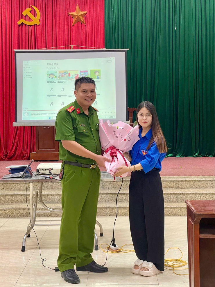 ĐOÀN XÃ BÌNH MINH TỔ CHỨC TẬP HUẤN PHÒNG CHÁY CHỮA CHÁY & PHÒNG CHỐNG ĐUỐI NƯỚC CHO ĐOÀN VIÊN, THIẾU NHI SINH HOẠT HÈ 2025- Ảnh 1.