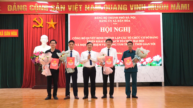 XÃ DÂN HÒA CÔNG BỐ CÁC QUYẾT ĐỊNH THÀNH LẬP TỔ CHỨC CƠ SỞ ĐẢNG VÀ TRIỂN KHAI CÁC NỘI DUNG ĐẠI HỘI ĐẢNG BỘ CÁC CẤP TIẾN TỚI ĐẠI HỘI ĐẠI BIỂU ĐẢNG BỘ XÃ KHÓA I, NHIỆM KỲ 2025-2030- Ảnh 4.