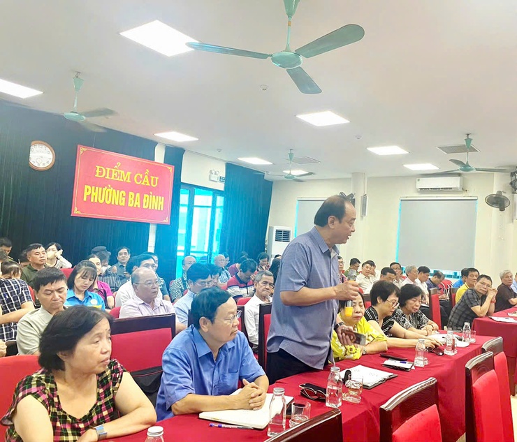 PHƯỜNG BA ĐÌNH TỔ CHỨC HỘI NGHỊ TRIỂN KHAI KẾ HOẠCH BẢO ĐẢM TRẬT TỰ ĐÔ THỊ, AN TOÀN GIAO THÔNG, TRẬT TỰ XÂY DỰNG VÀ VỆ SINH MÔI TRƯỜNG NĂM 2025- Ảnh 3.