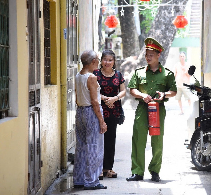 Phòng Cảnh sát phòng cháy chữa cháy và cứu nạn cứu hộ - Công an TP Hà Nội khuyến cáo các biện pháp phòng cháy và chữa cháy đối với khu dân cư- Ảnh 2.