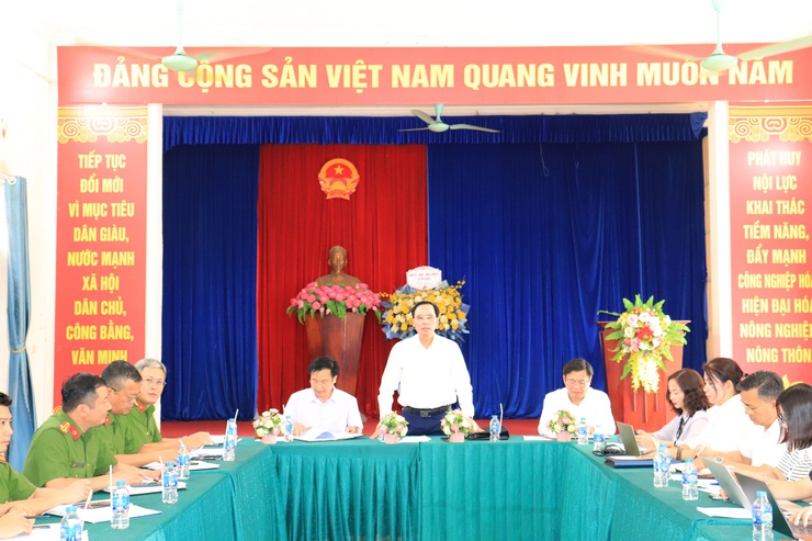 Ban thường vụ Đảng ủy Phú Nghĩa làm việc với Ban Chỉ huy, cán bộ, chiến sỹ Công an xã
- Ảnh 1.