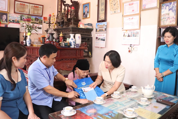 Hội nghị công bố các Quyết định thành lập Hội Liên hiệp Phụ nữ xã Bất Bạt- Ảnh 5.