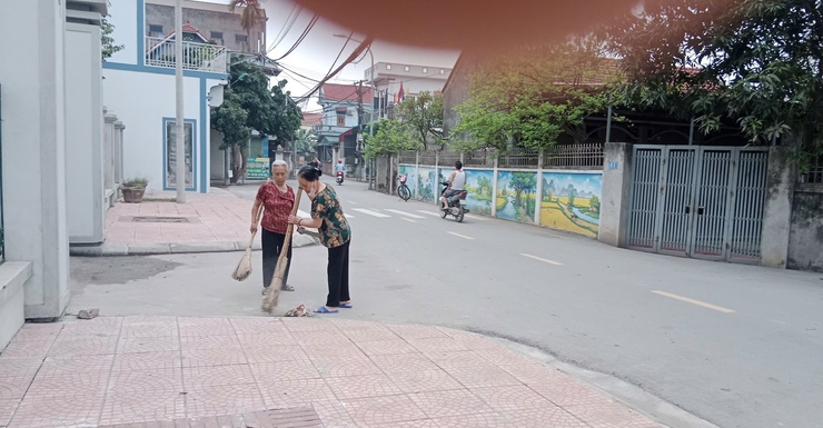 Gương: Phó Bí thư Chi bộ, Trưởng thôn Phúc Trạch xã Phúc Lộc nhiệt tình trong công việc- Ảnh 7.