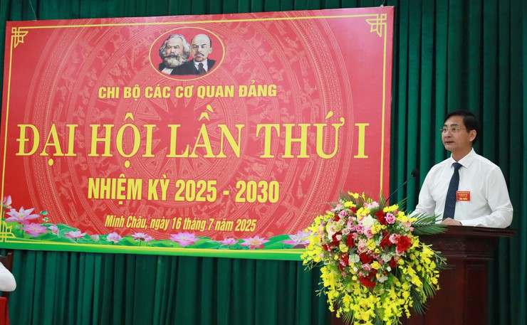 Xây dựng Chi bộ các cơ quan Đảng xứng đáng là chi bộ mẫu của Đảng bộ xã Minh Châu- Ảnh 4.