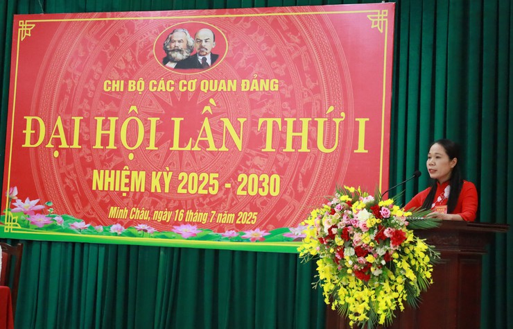Xây dựng Chi bộ các cơ quan Đảng xứng đáng là chi bộ mẫu của Đảng bộ xã Minh Châu- Ảnh 6.