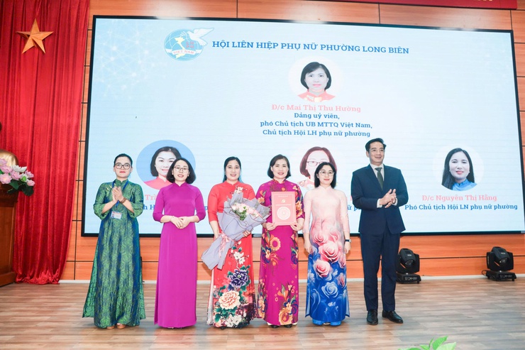 Ra mắt các cơ quan lãnh đạo của MTTQ Việt Nam và các tổ chức chính trị - xã hội phường Long Biên- Ảnh 5.