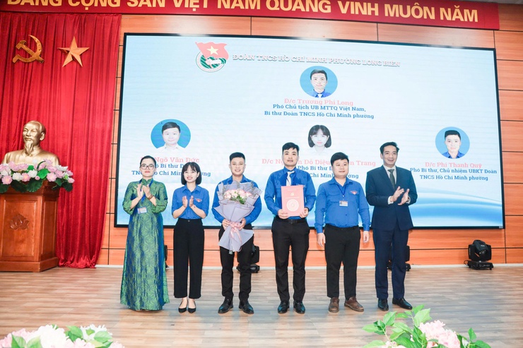 Ra mắt các cơ quan lãnh đạo của MTTQ Việt Nam và các tổ chức chính trị - xã hội phường Long Biên- Ảnh 6.