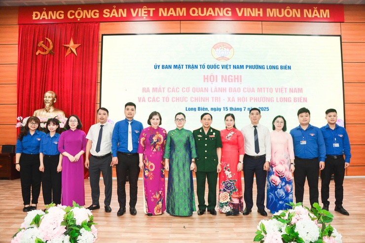 Ra mắt các cơ quan lãnh đạo của MTTQ Việt Nam và các tổ chức chính trị - xã hội phường Long Biên- Ảnh 3.