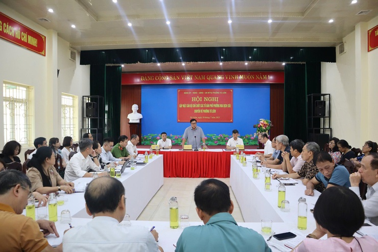 Hội nghị gặp mặt cán bộ chủ chốt các Tổ dân phố phường Mai Dịch (cũ) chuyển về phường Từ Liêm- Ảnh 2.