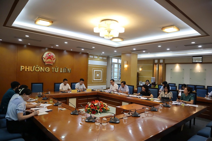Chủ tịch UBND phường Từ Liêm làm việc với các phòng, đơn vị thuộc phường- Ảnh 1.