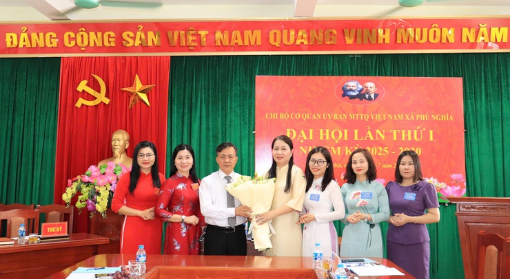Đại hội Chi bộ Cơ quan Mặt trận Tổ quốc Việt Nam xã Phú Nghĩa lần thứ nhất, nhiệm kỳ 2025-2030- Ảnh 5.