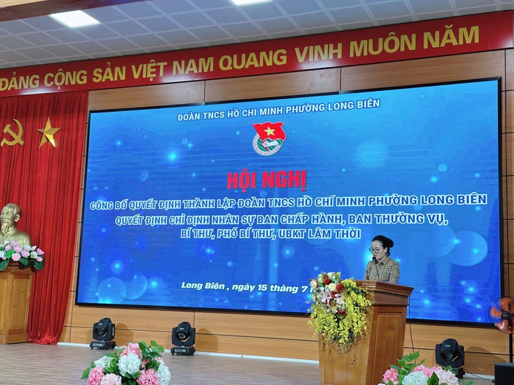 Công bố Quyết định thành lập Đoàn TNCS Hồ Chí Minh phường Long Biên - Ảnh 2.