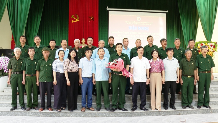 HỘI CCB XÃ ỨNG HOÀ CÔNG BỐ QUYẾT ĐỊNH VỀ CÔNG TÁC CÁN BỘ.- Ảnh 3.