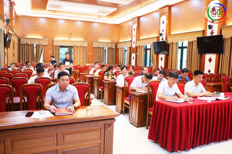 Lấy ý kiến nhân dân xã Quốc Oai về Dự án đầu tư xây dựng đường sắt đô thị, tuyến số 5 Văn Cao –Ngọc Khánh- Láng- Hoà Lạc- Ảnh 1.