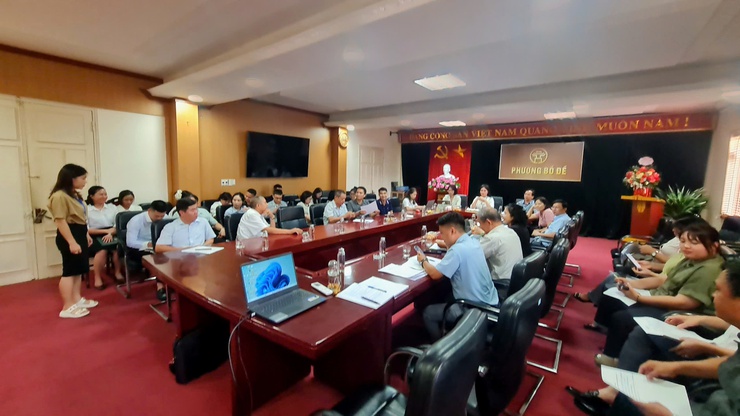 Thường trực Đảng ủy làm việc về sắp xếp người hoạt động không chuyên trách thuộc phường Bồ Đề- Ảnh 3.