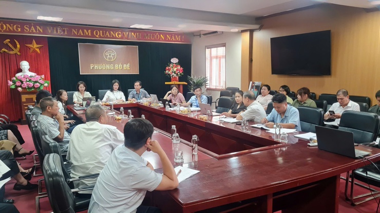 Thường trực Đảng ủy làm việc về sắp xếp người hoạt động không chuyên trách thuộc phường Bồ Đề- Ảnh 2.