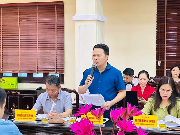 THƯỜNG TRỰC ĐẢNG ỦY XÃ SÓC SƠN TỔ CHỨC HỘI NGHỊ LÀM VIỆC VỚI BAN XÂY DỰNG ĐẢNG, ỦY BAN KIỂM TRA, VĂN PHÒNG ĐẢNG ỦY, TRUNG TÂM CHÍNH TRỊ KHU VỰC SÓC SƠN VÀ ỦY BAN MTTQ VIỆT NAM XÃ- Ảnh 3.