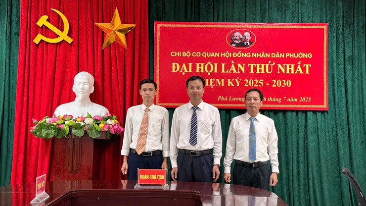 5/5 Chi bộ các Cơ quan Đảng phường Phú Lương tổ chức thành công Đại hội lần thứ Nhất, nhiệm kỳ 2025-2030 - Ảnh 4.