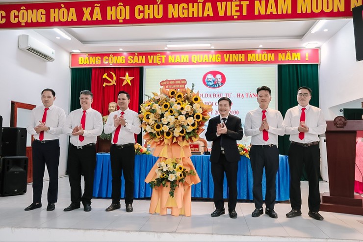 ĐẠI HỘI CÁC CHI BỘ TRỰC THUỘC ĐẢNG BỘ CƠ SỞ LẦN THỨ I NHIỆM KỲ 2025–2030 XÃ THƯ LÂM THÀNH CÔNG TỐT ĐẸP- Ảnh 9.