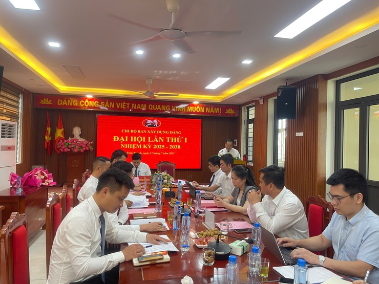 ĐẠI HỘI CHI BỘ BAN XÂY DỰNG ĐẢNG XÃ VĨNH THANH 
LẦN THỨ I, NHIỆM KỲ 2025-2030
- Ảnh 1.