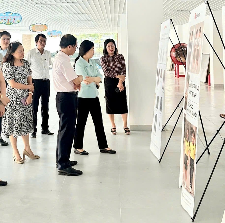 TỪ SỰ QUAN TÂM ĐẾN HÀNH ĐỘNG - LÃNH ĐẠO PHƯỜNG CẦU GIẤY TIẾP SỨC CHO TRƯỜNG TIỂU HỌC HẠ YÊN QUYẾT- Ảnh 1.
