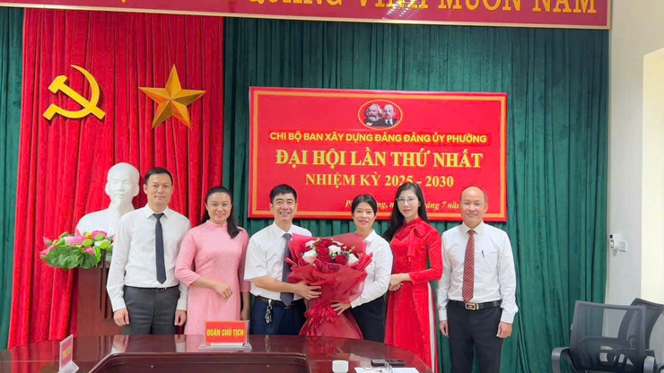 5/5 Chi bộ các Cơ quan Đảng phường Phú Lương tổ chức thành công Đại hội lần thứ Nhất, nhiệm kỳ 2025-2030 - Ảnh 1.