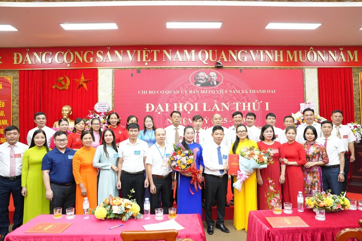 Đại hội Chi bộ Cơ quan UBMTTQ Việt Nam xã Thanh Oai lần thứ nhất, nhiệm kỳ 2025-2030: Đoàn kết - Dân chủ - Kỷ cương – Đột phá - Phát triển- Ảnh 7.