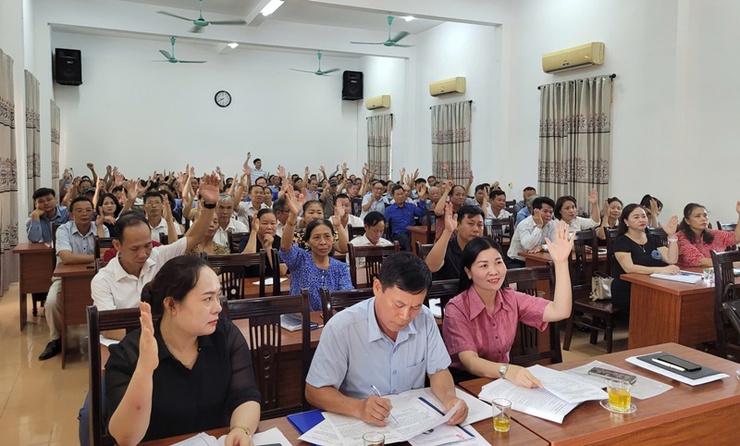 Ủy ban MTTQ Việt Nam xã Phú Nghĩa tổ chức Hội nghị công bố Quyết định về kiện toàn nhân sự Phó Chủ tịch Ủy ban MTTQ; triển khai chương trình công tác 6 tháng cuối năm 2025- Ảnh 4.