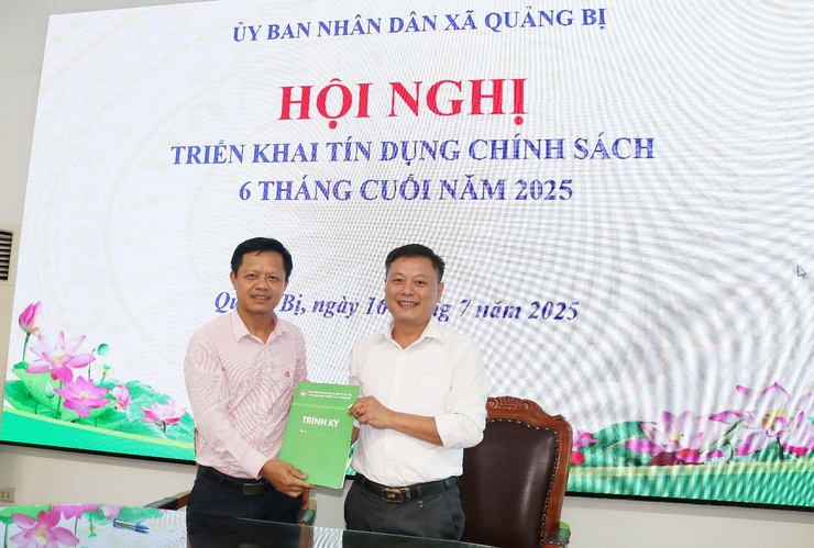 UBND xã Quảng Bị tổ chức Hội nghị triển khai tín dụng chính sách 6 tháng cuối năm 2025- Ảnh 6.