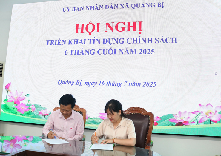 UBND xã Quảng Bị tổ chức Hội nghị triển khai tín dụng chính sách 6 tháng cuối năm 2025- Ảnh 7.