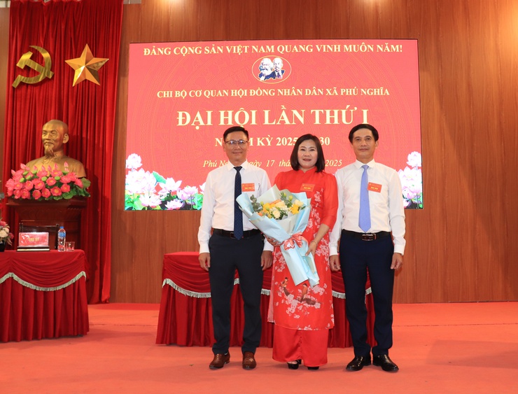 Chi bộ cơ quan Hội đồng nhân dân xã Phú Nghĩa tổ chức Đại hội lần thứ nhất, nhiệm kỳ 2025 – 2030- Ảnh 4.