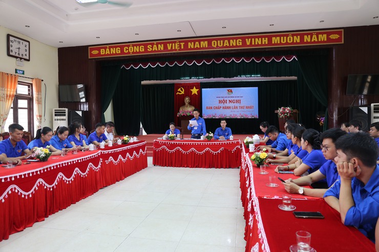 Hội nghị lần thứ nhất BCH Đoàn xã Bất Bạt- Ảnh 1.