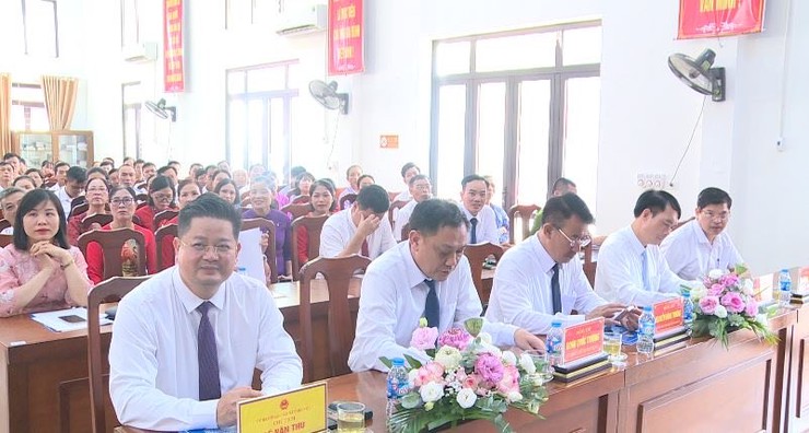 UBND xã Phúc Lộc tổ chức Hội nghị phát động phong trào thi đua yêu nước, ký giao ước thi đua thực hiện thắng lợi các nhiệm vụ 6 tháng cuối năm 2025- Ảnh 3.