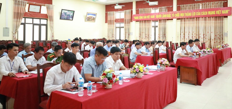 HĐND xã Minh Châu công bố Quyết định thành lập Tổ đại biểu và ký kết chương trình phối hợp công tác năm 2025- Ảnh 2.