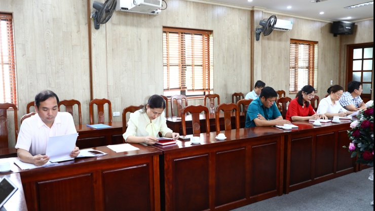 Đồng chí Nguyễn Trúc Anh chủ trì tại điểm cầu xã Sơn Đồng hội nghị trực tuyến rút kinh nghiệm sau 2 tuần thực hiện mô hình chính quyền hai cấp- Ảnh 1.