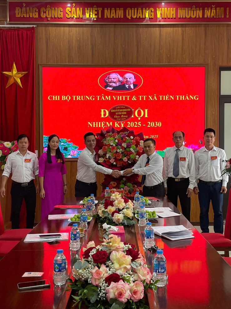 Các chi bộ trực thuộc Đảng bộ UBND xã Tiến Thắng hoàn thành Đại hội chi bộ nhiệm kỳ 2025- 2030- Ảnh 3.