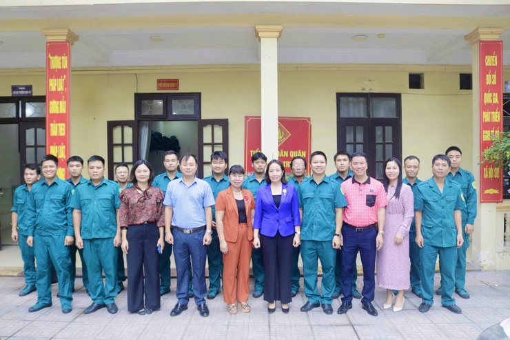 Phường Tây Mỗ công bố và trao quyết định thành lập Chi bộ Quân sự phường Tây Mỗ- Ảnh 1.