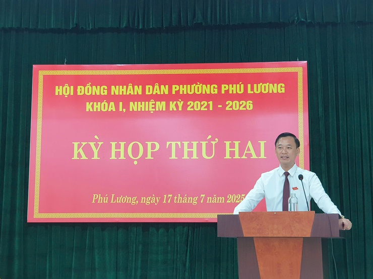 Kỳ họp thứ Hai HĐND phường Phú Lương khóa I, nhiệm kỳ 2021-2026 thông qua 07 Nghị quyết quan trọng- Ảnh 2.