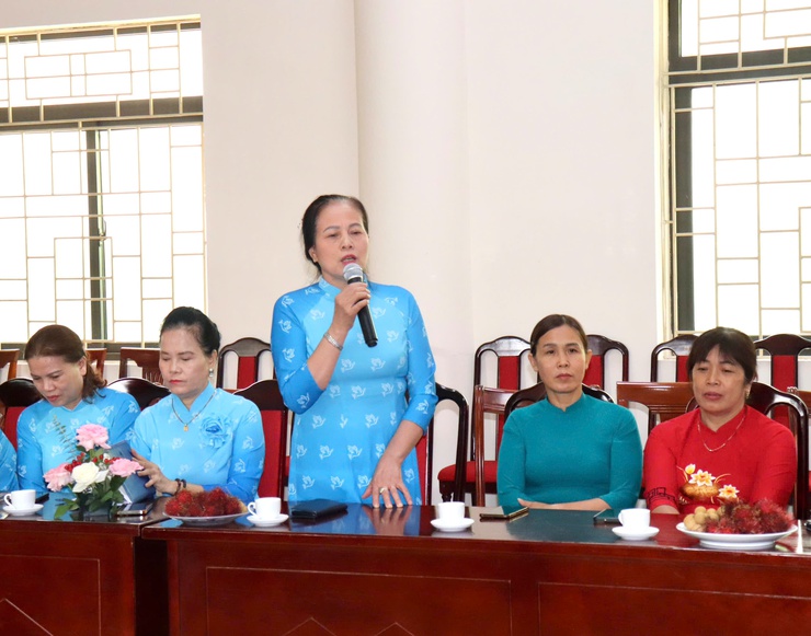 Hội Liên hiệp Phụ nữ xã Bát Tràng họp Ban Chấp hành lần thứ nhất kiện toàn tổ chức bộ máy- Ảnh 4.