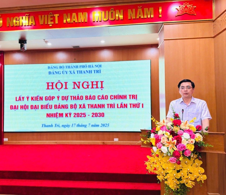 Phát huy trí tuệ tập thể và tinh thần dân chủ, trách nhiệm trong thảo luận, đóng góp vào dự thảo Báo cáo chính trị Đại hội đại biểu Đảng bộ xã Thanh Trì lần thứ I, nhiệm kỳ 2025-2030- Ảnh 2.
