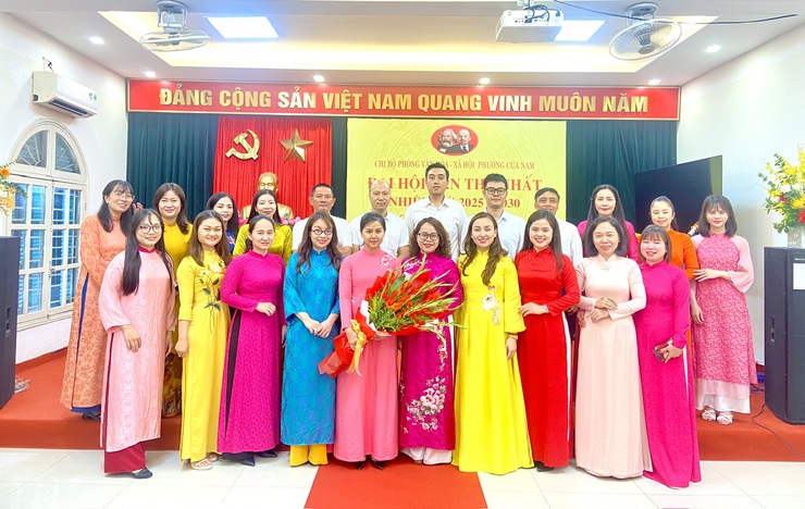 ĐẠI HỘI CHI BỘ PHÒNG VĂN HÓA XÃ HỘI PHƯỜNG CỬA NAM: KHỞI ĐẦU MỘT CHẶNG ĐƯỜNG MỚI ĐẦY THẮNG LỢI- Ảnh 8.