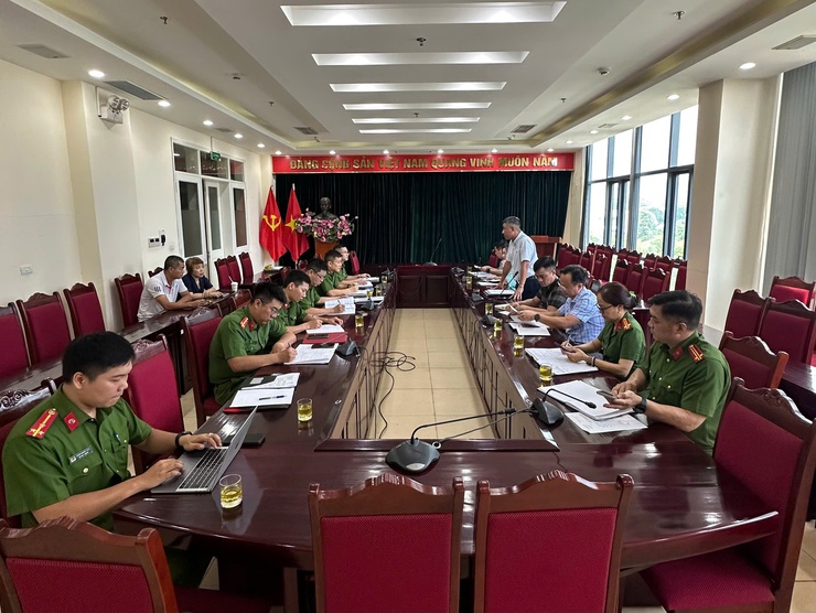 Công an Hà Nội hướng dẫn triển khai công tác PCCC&CNCH tại phường Ngọc Hà- Ảnh 2.