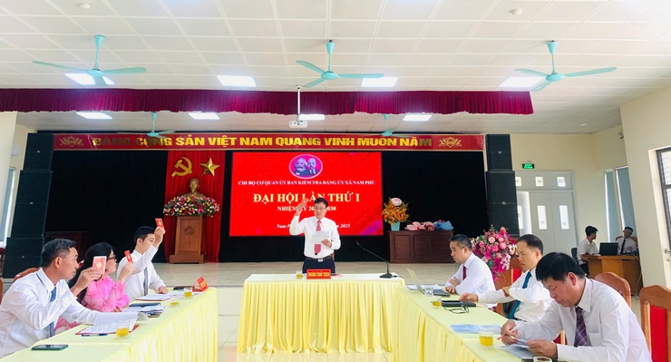 Chi bộ cơ quan Uỷ ban Kiểm tra Đảng uỷ xã Nam Phù phát huy vai trò nòng cốt trong công tác kiểm tra, giám sát và thi hành kỷ luật Đảng- Ảnh 4.